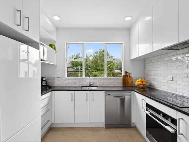 16 Higgins Street, Marewa