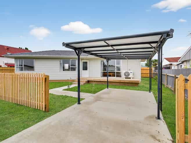406 Avenue Road West, Hastings