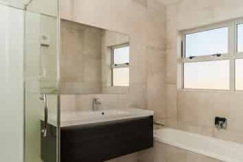 10  Kabardin Street, Karaka