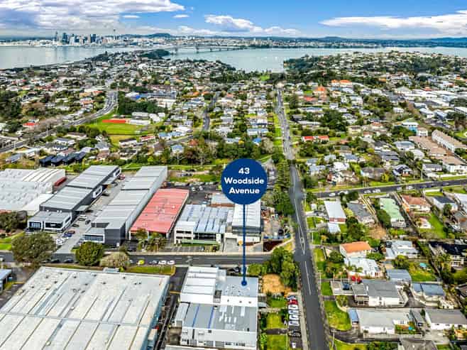 VERSATILE OFFICE/STUDIO, PRIME NORTHCOTE LOCATION
