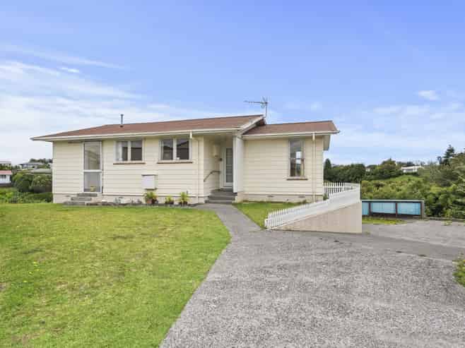 8 Kelvin Place, Westown