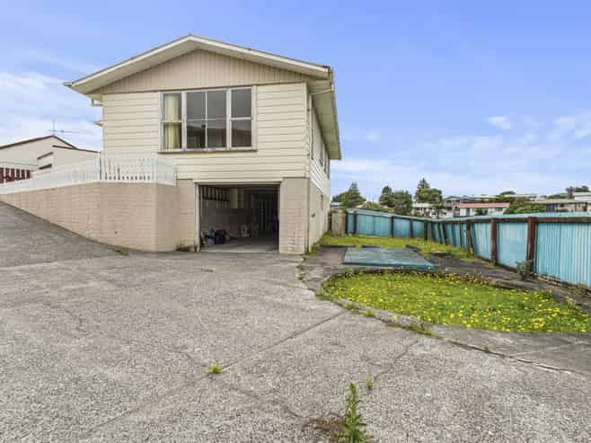 8 Kelvin Place, Westown