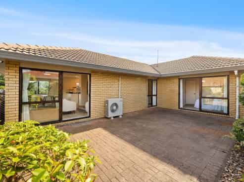 1/17 Penruddocke Road, Half Moon Bay