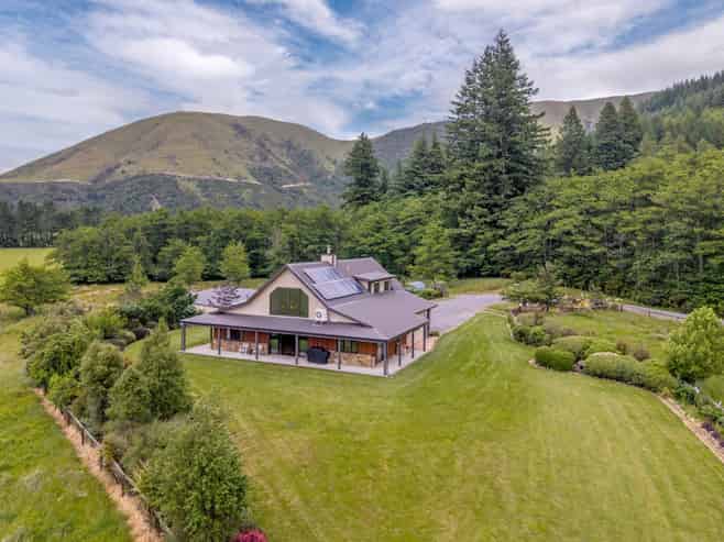 421 McLennans Bush Road, Methven