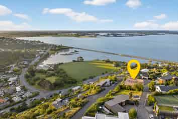 19b Inverness Lane, Redcliffs