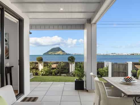 1/40 Harbour Drive, Otumoetai
