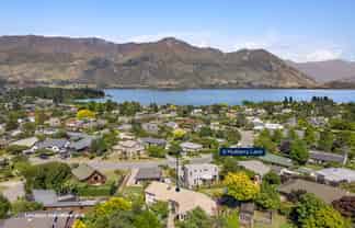 9 Mulberry Lane, Wanaka