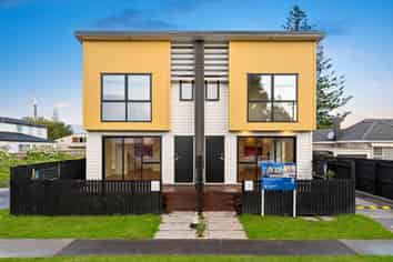 2/21 Peachgrove Road, Te Atatu Peninsula