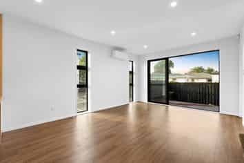 3/21 Peachgrove Road, Te Atatu Peninsula