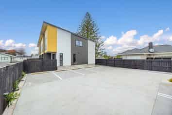 6/21 Peachgrove Road, Te Atatu Peninsula