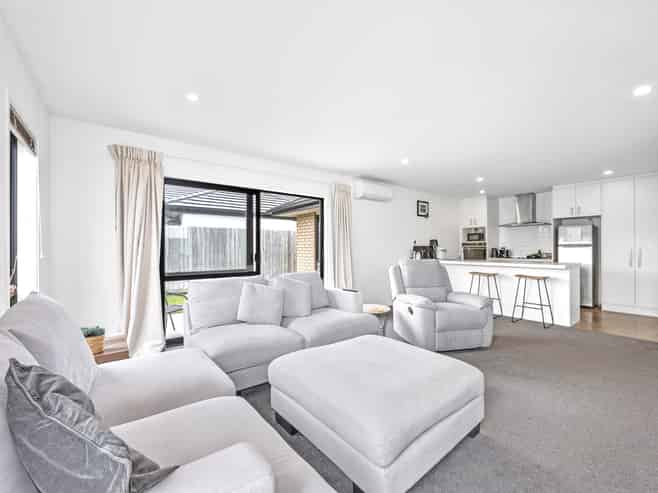 1 Robalan Close, Halswell