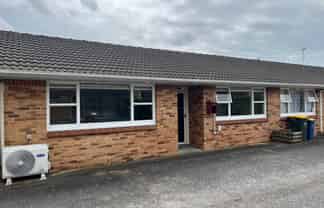 2/85 Edmonton Road, Henderson