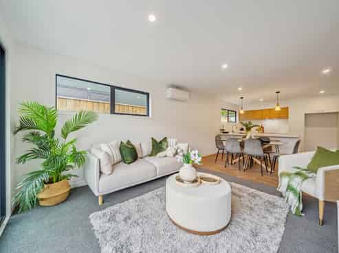 2/60 Akatarawa Road, Brown Owl