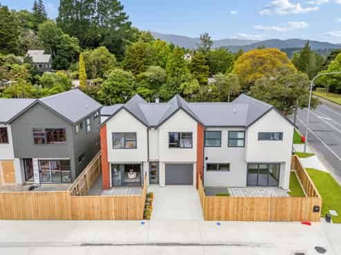 2/60 Akatarawa Road, Brown Owl