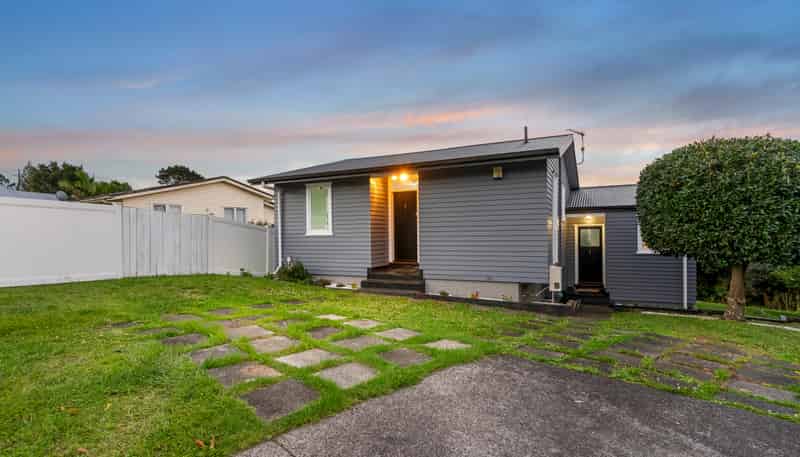 61 Taurus Crescent, Beach Haven