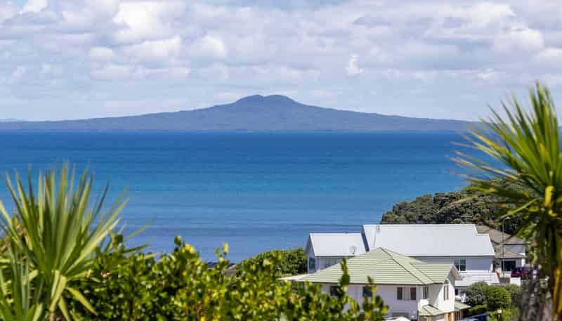 15 Kotanui Avenue, Army Bay