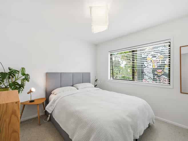 2/14 Mozeley Avenue, Devonport