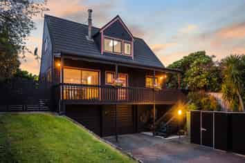 27 Chums Road, Paraparaumu Beach