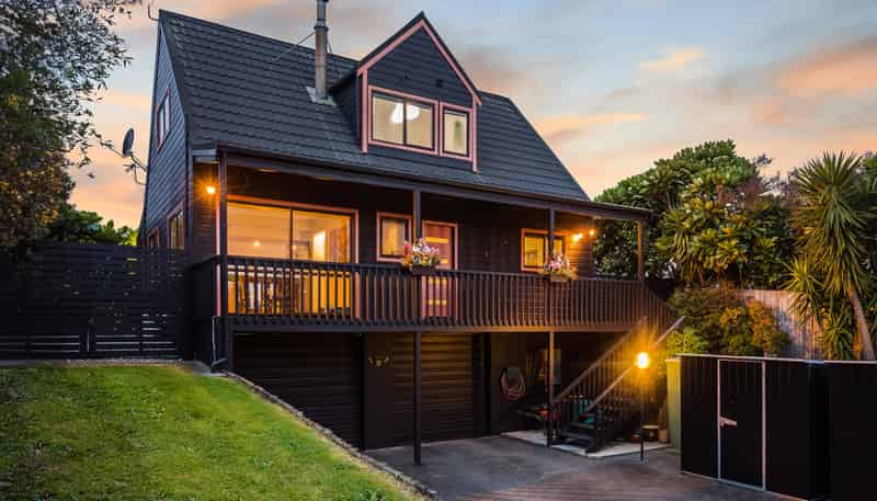 27 Chums Road, Paraparaumu Beach