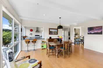 10 Goddard Grove, Churton Park