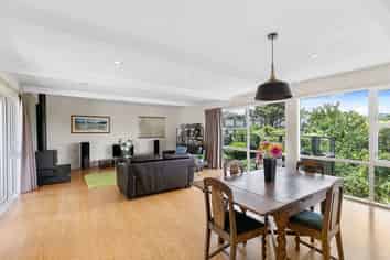 10 Goddard Grove, Churton Park