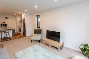 11/27 Main Road, Wainuiomata