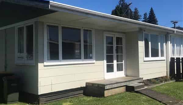 30b Werrina Crescent, Mangakakahi