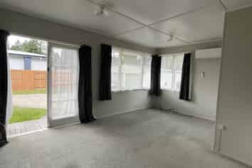 30b Werrina Crescent, Mangakakahi