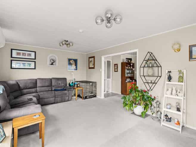 24 Hood Street, Castlecliff