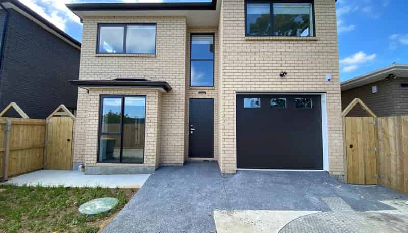 13C Graeme Avenue, Mangere East