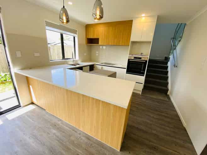 13C Graeme Avenue, Mangere East