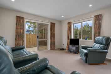 4A Mana Avenue, Titahi Bay