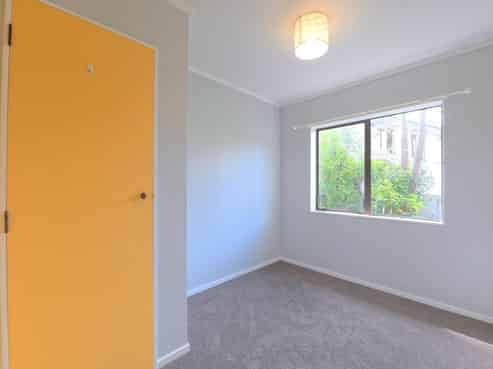 31A Chorley Avenue, Massey