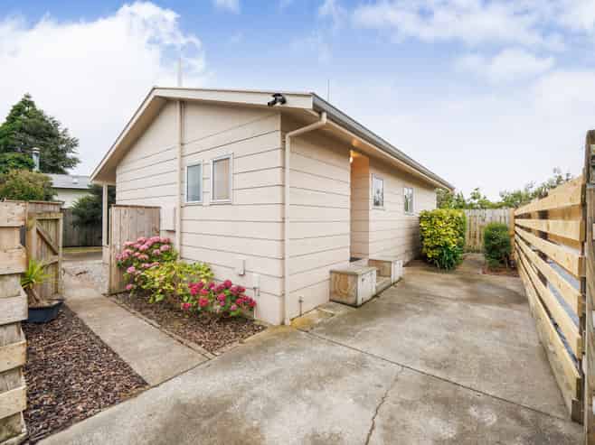 20B Hilton Grove, Kelvin Grove