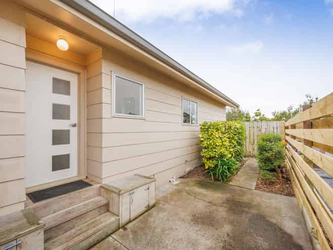 20B Hilton Grove, Kelvin Grove