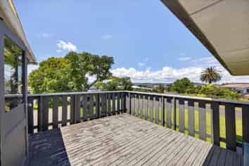 10 Riverhills Avenue, Pakuranga Heights