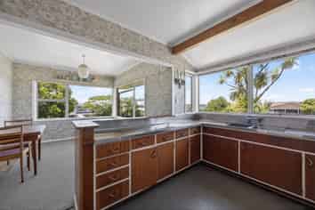 10 Riverhills Avenue, Pakuranga Heights