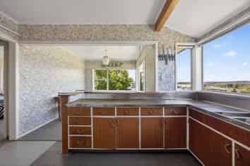 10 Riverhills Avenue, Pakuranga Heights