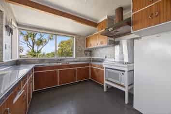 10 Riverhills Avenue, Pakuranga Heights