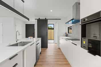 2/5 Patrick Street, Saint Albans