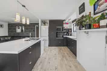 43 Matthew Place, Kawaha Point