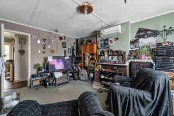 1 Vogel Street, Hawera