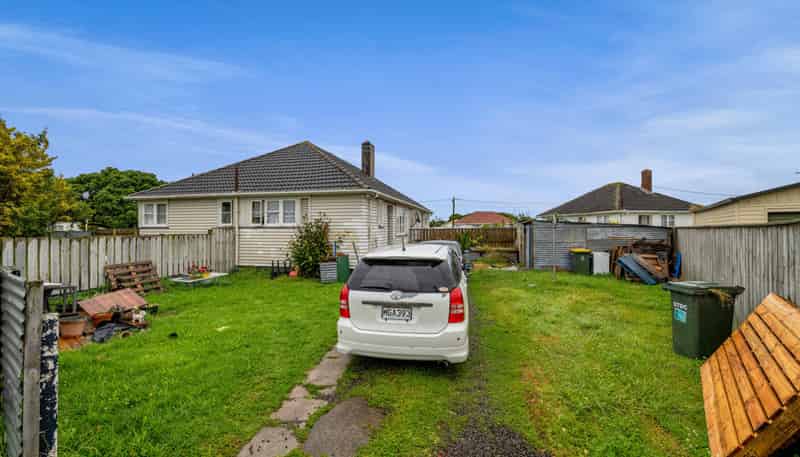 1 Vogel Street, Hawera