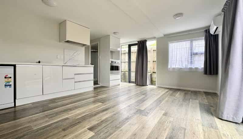 4B Pureora Place, Clendon Park