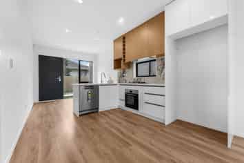 22B Justamere Place, Weymouth