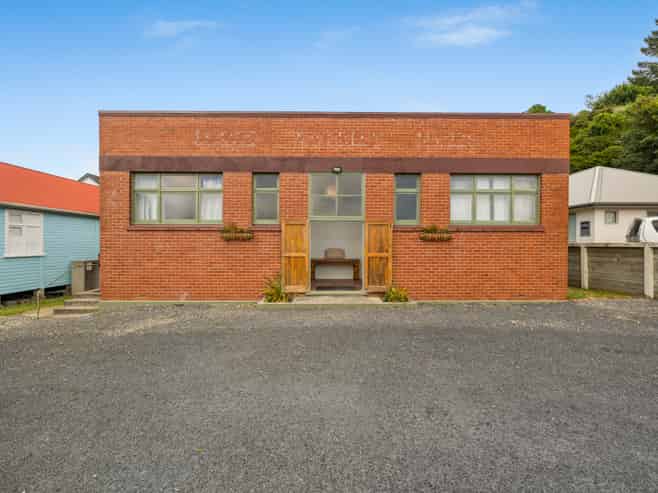 9 Shore Street, Andersons Bay