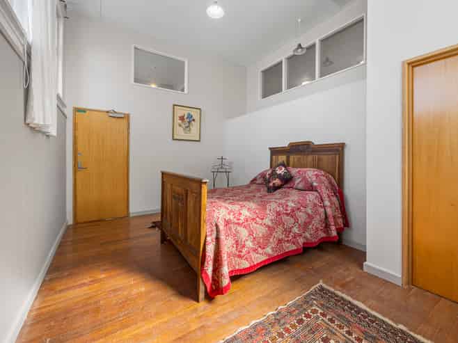 9 Shore Street, Andersons Bay