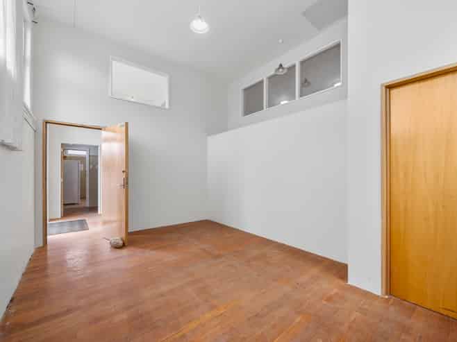 9 Shore Street, Andersons Bay