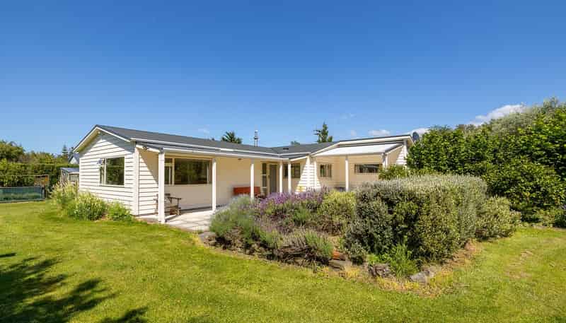 9 Donald Street, Featherston