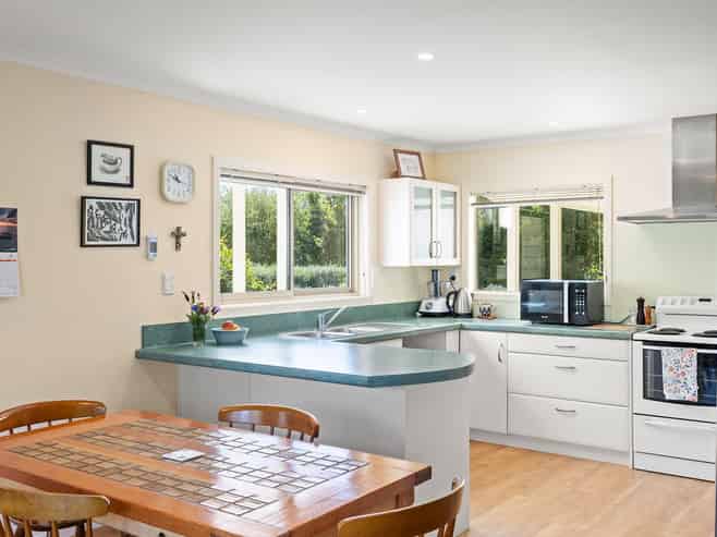 9 Donald Street, Featherston